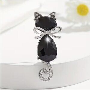 Black Crystal Cat Brooch Silver Tone